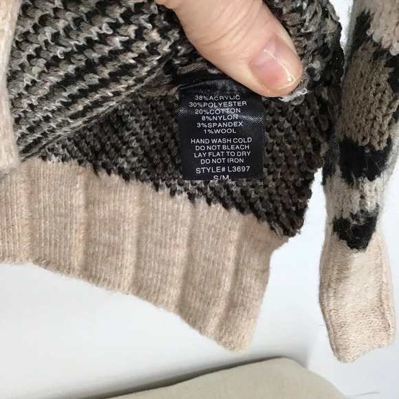 By Together Women’s Button-Up Leopard Safari Print Cardigan Tan/Black Size S/M - Picture 8 of 8